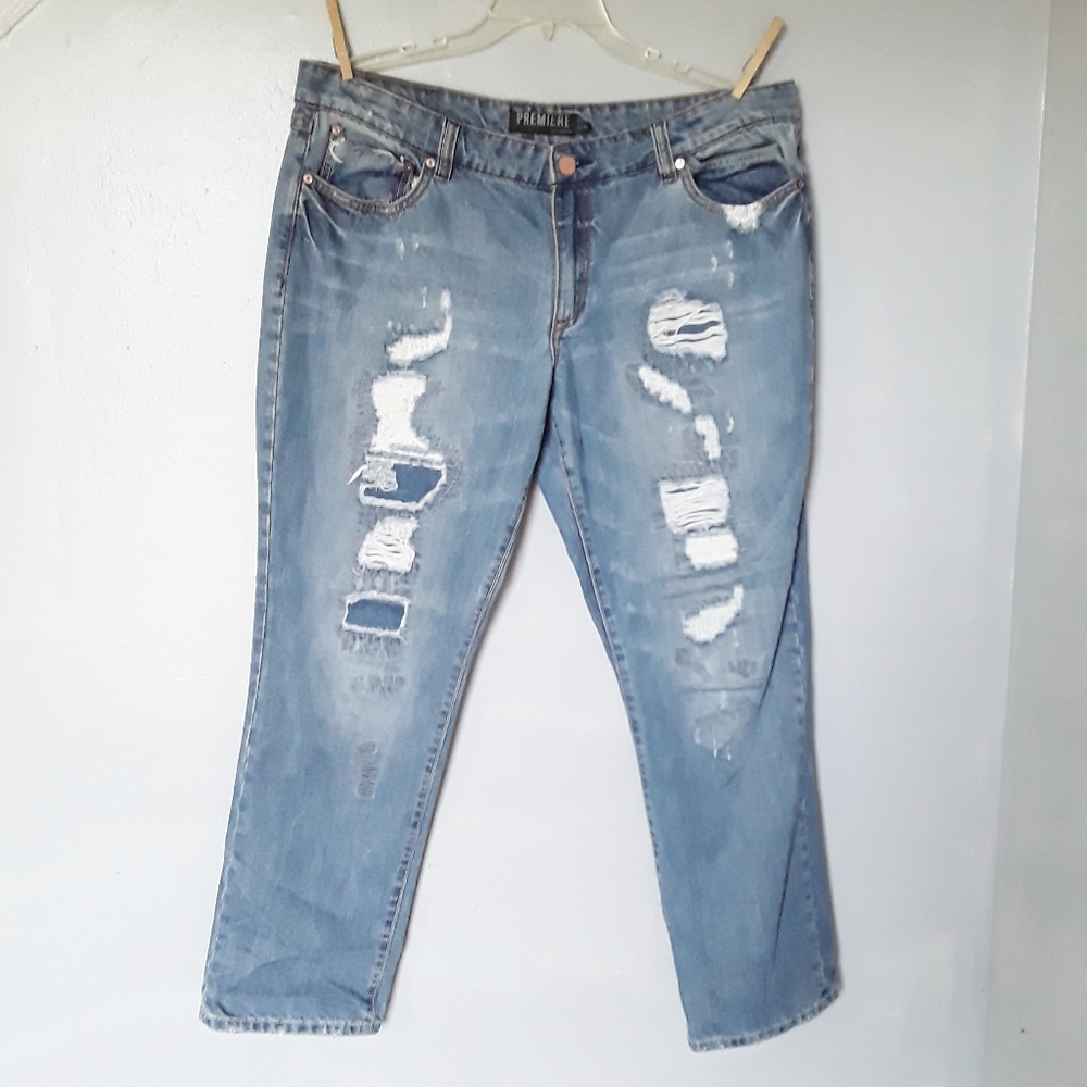 Rue21 Premier Mid Rise Boyfriend Distressed Jeans